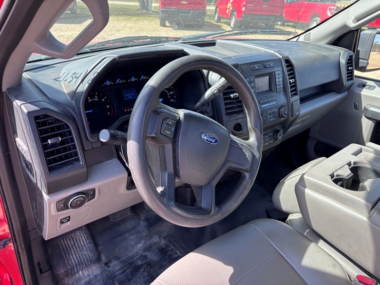 2016-ford-f150-xl-image-6