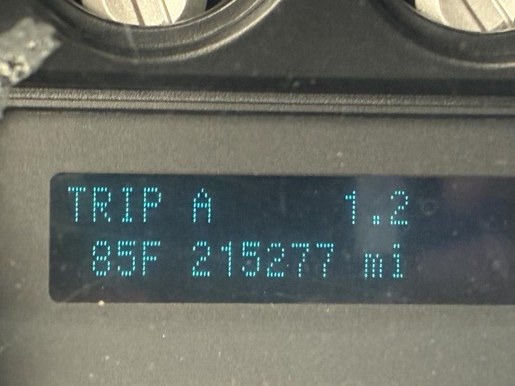 2011-ford-f550-image-15