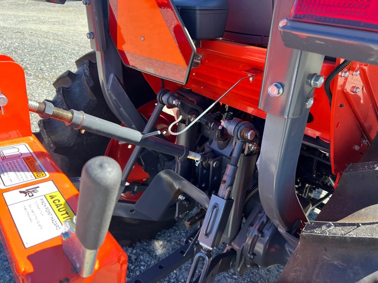 2023-kubota-l3560-image-18