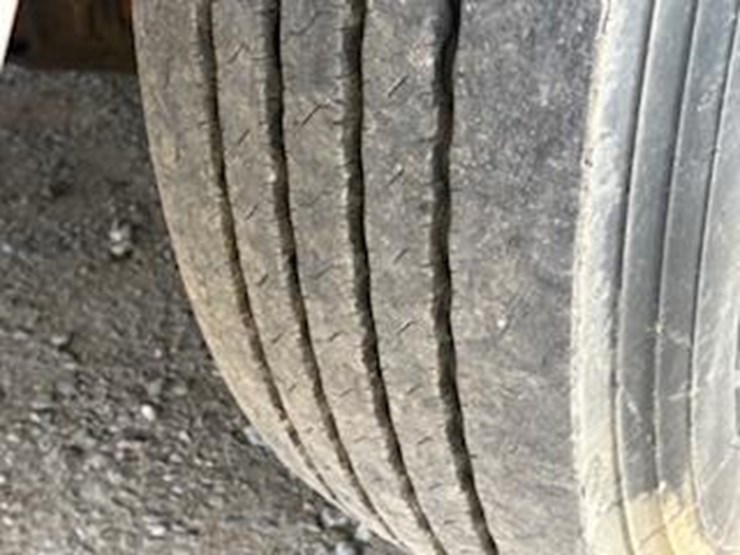 2004-international-8600-image-5