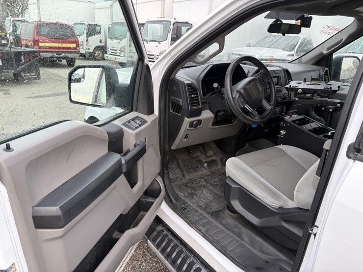 2016-ford-f150-image-11