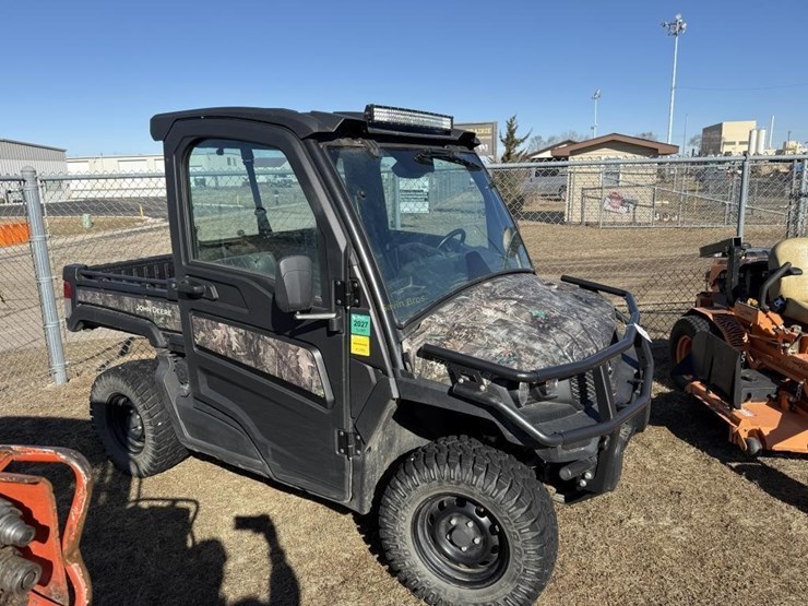 john-deere-xuv-835m-utv-image-3