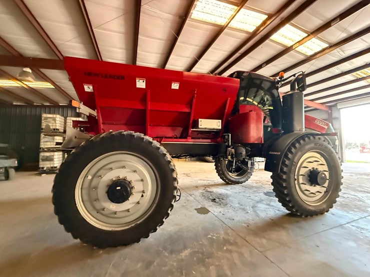 2022-white-251-image-6