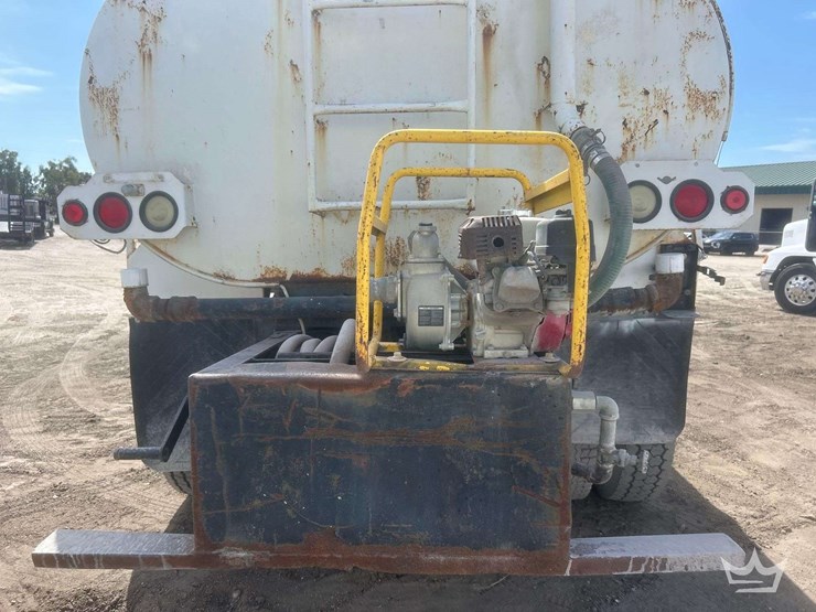 2006-international-durastar-4200-image-6