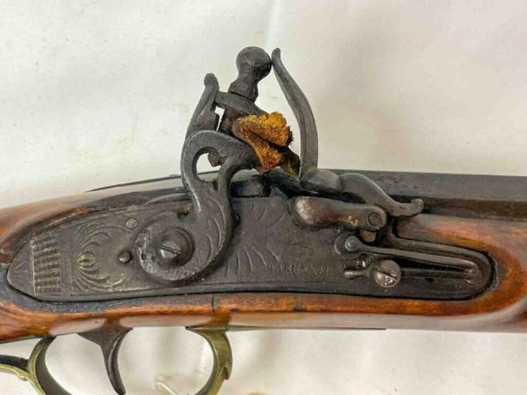 vintage-musket-rifle-image-5
