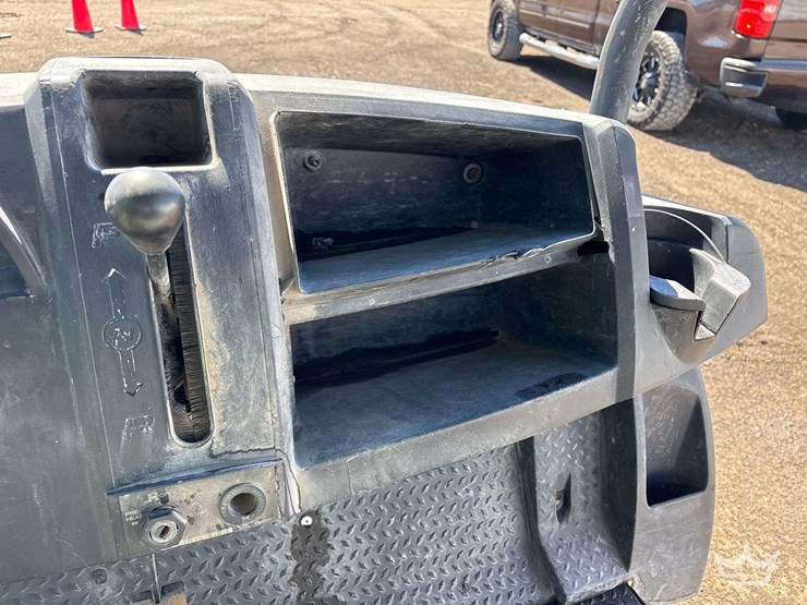 carryall-1700-4x4-image-19