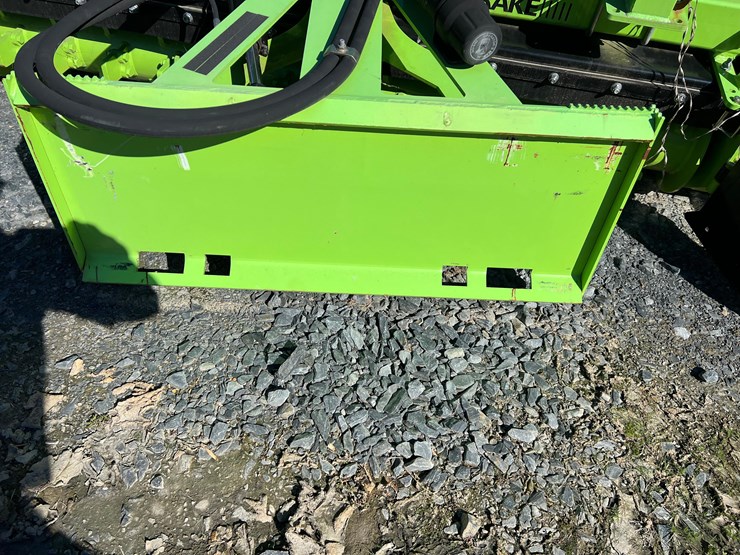 2022-white-251-image-6