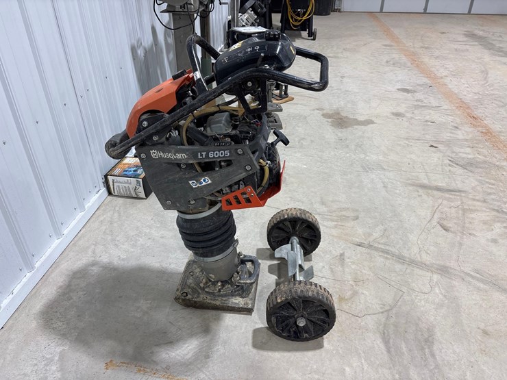 husqvarna-jump-tamper-image-1