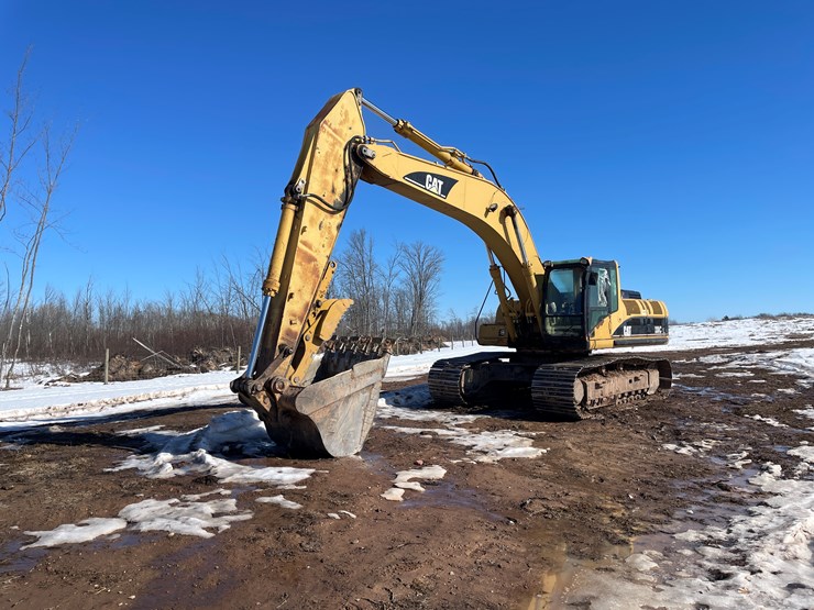 caterpillar-330c-image-1