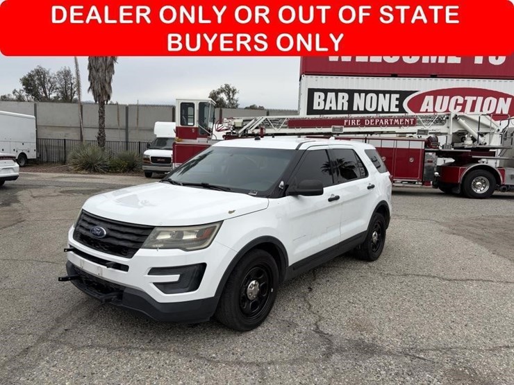 2016-ford-explorer-image-1