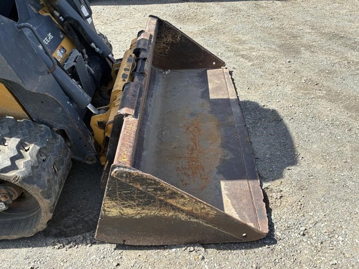 2021-deere-317g-image-6