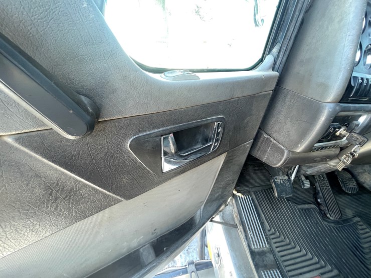 2006-kenworth-t800-image-38