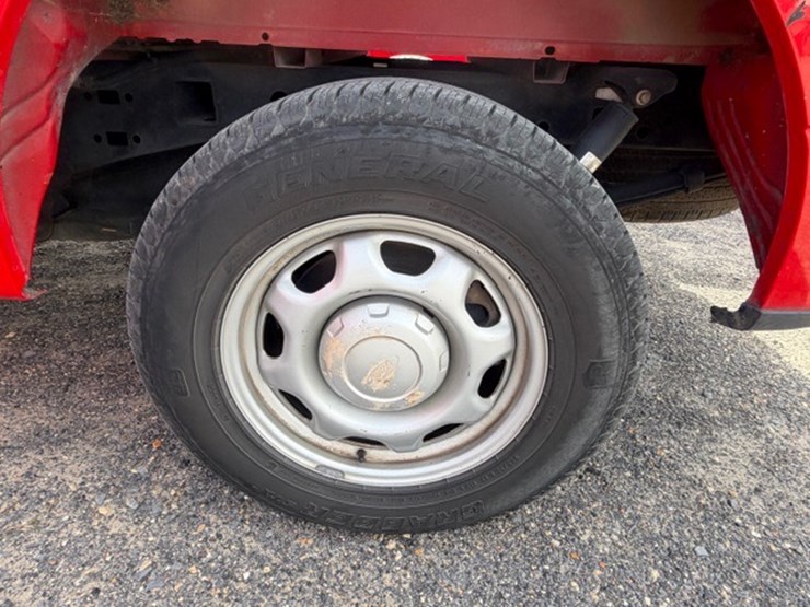 2016-ford-f150-xl-image-6