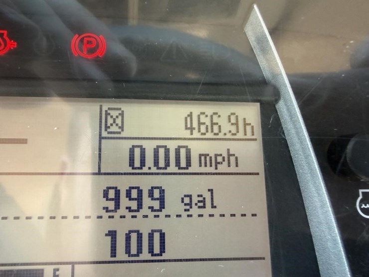 2023-kubota-m7-152-image-15