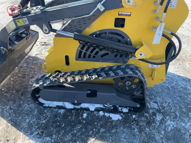 #1008-•-unused-landhero-t460-mini-skid-steer-loader-image-12