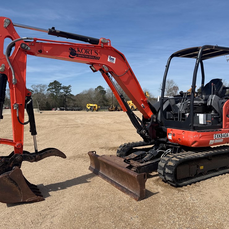 KUBOTA KX040-4