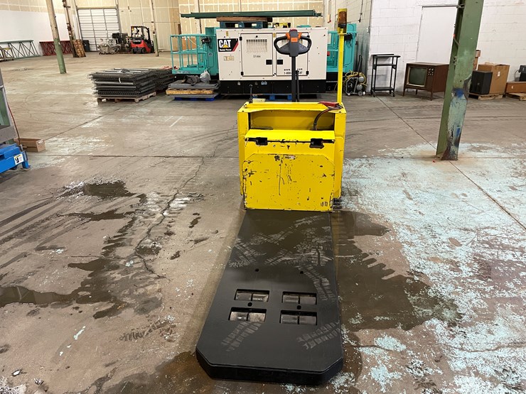 #233-•-rico-electric-pallet-jack-image-2