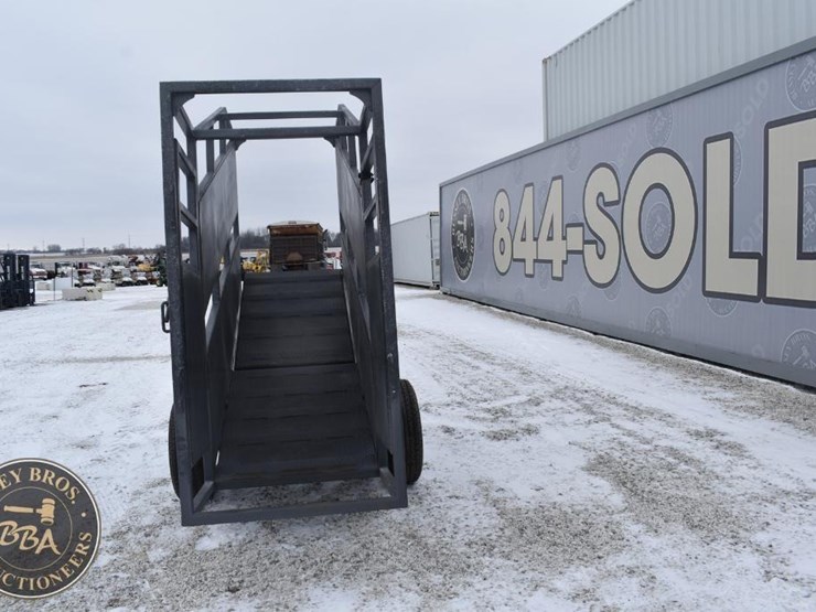 easy-man-livestock-chute-38999-image-5