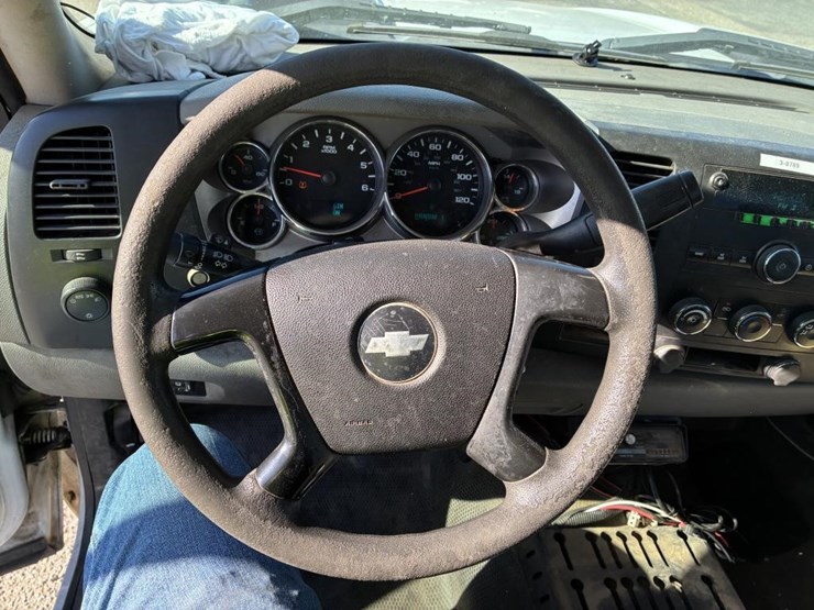 2008-chevrolet-2500-image-11