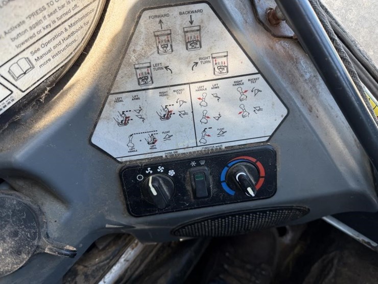 2017-bobcat-s595-image-15