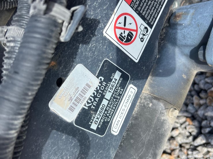 2017-white-251-image-14