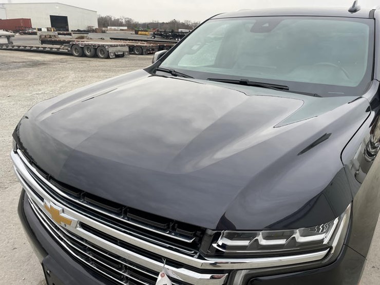 2023-chevrolet-tahoe-image-13