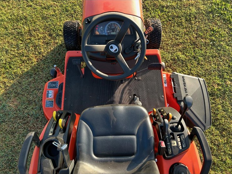 2023-white-251-image-11