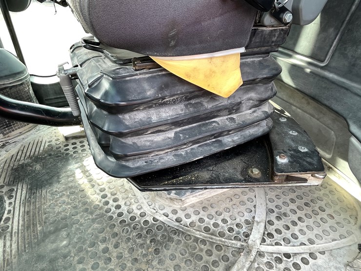 #106-•-2018-kalmar-dcg-120-12-diesel-forklift-image-51