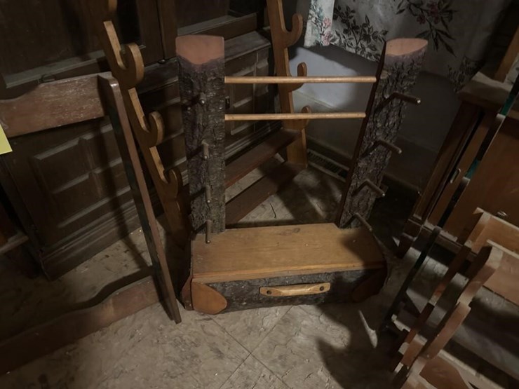 wooden-gun-rack-displays-image-3