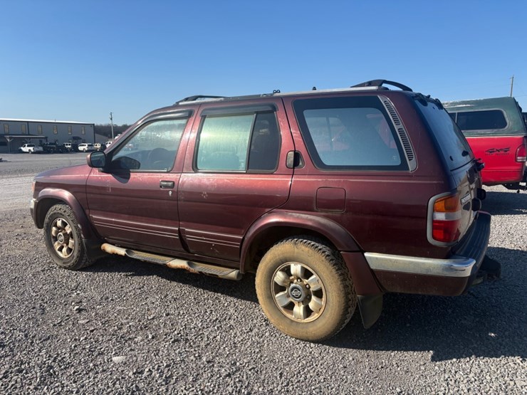 1999-nissan-pathfinder-le-image-6
