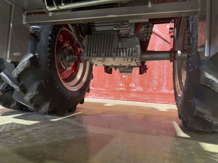 massey-ferguson-1100-image-35