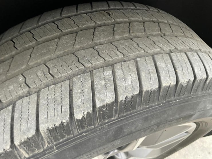 2023-chevrolet-tahoe-image-39