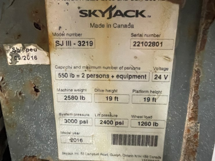 #206-•-2016-skyjack-scissor-lift-image-24