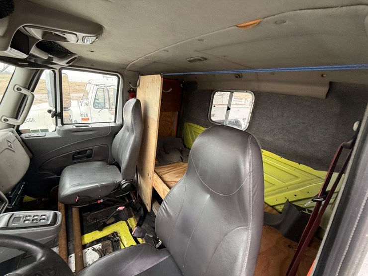 2012-international-durastar-4300-image-29