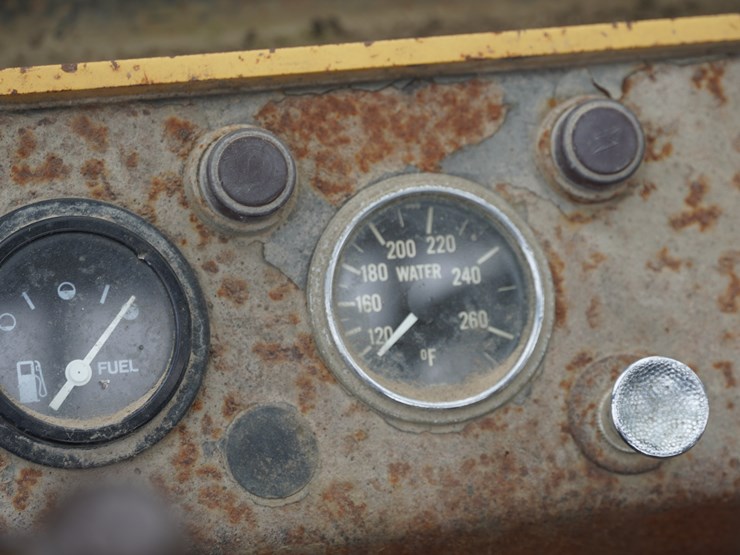 #106-•-hyster-135-forklift-image-13