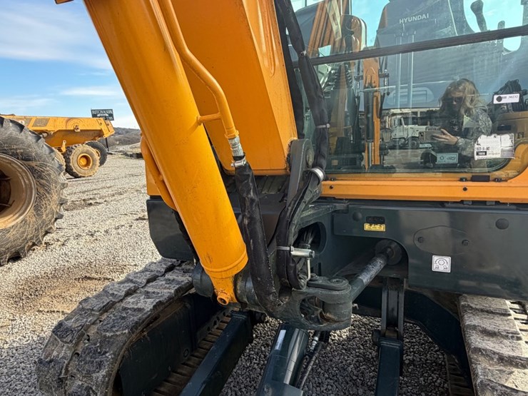 2022-hyundai-robex-60cr-9a-image-10