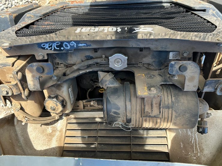 2022-bobcat-l28-image-14