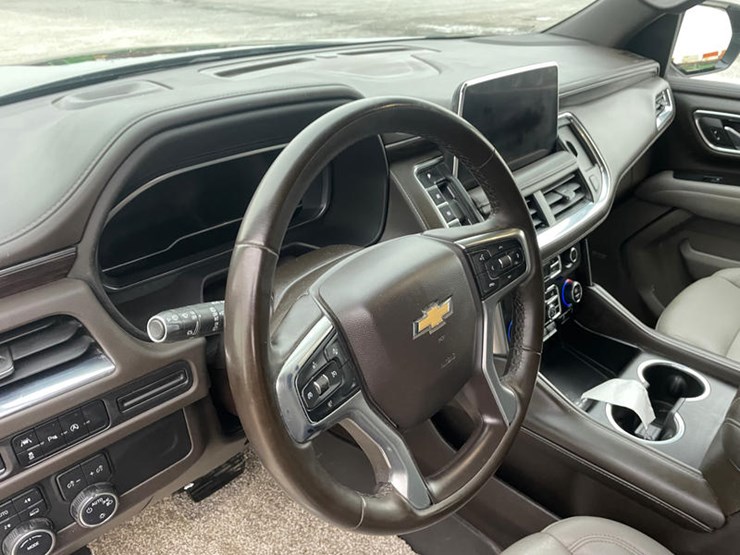 2023-chevrolet-tahoe-image-47