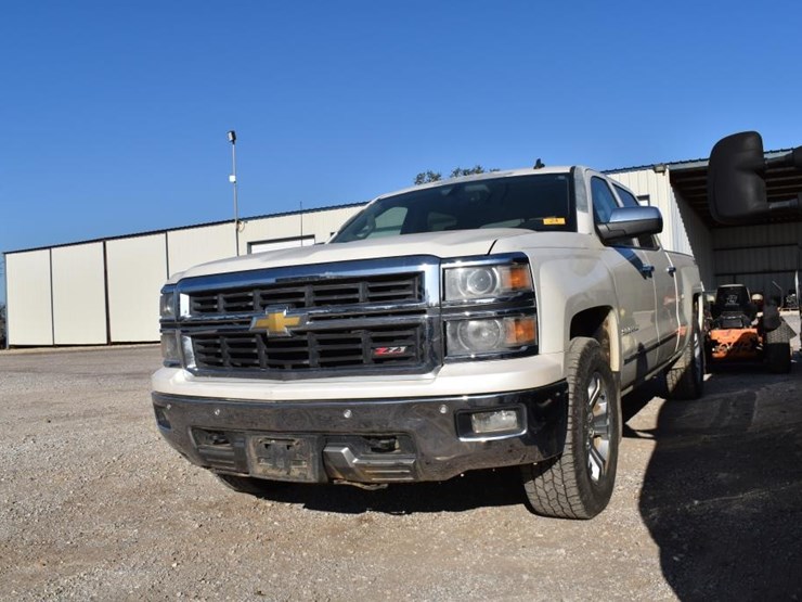 2014-chevrolet-1500-image-1