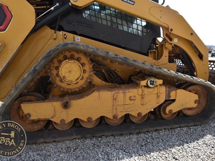 2023-caterpillar-289d3-image-36