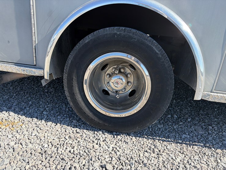 2018-ford-e450-image-10