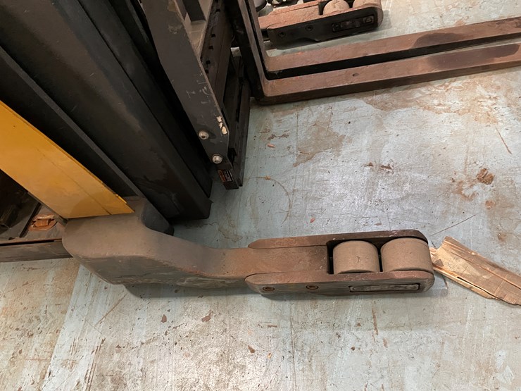 #225-•-jungheinrich-ride-on-electric-reach-truck-image-17