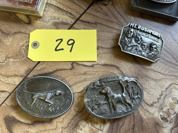 vintage-belt-buckles-&-leather-wallet-image-2