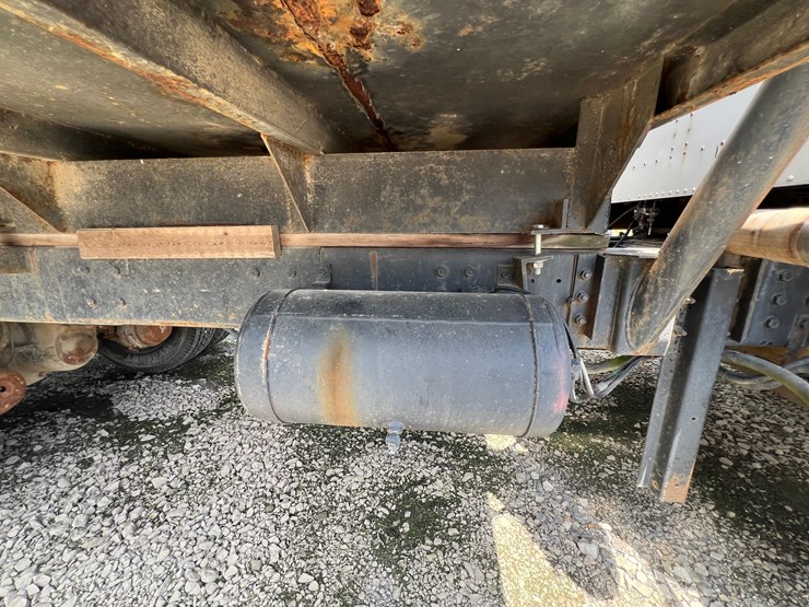 1996-international-a-image-33