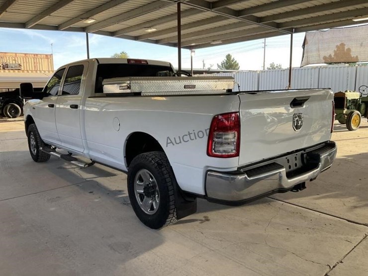 2020-dodge-2500-image-5