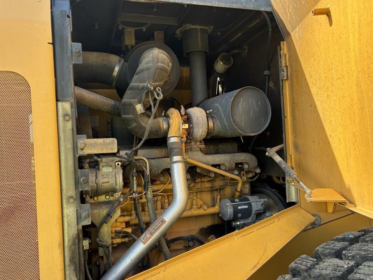 deere-624j-image-13