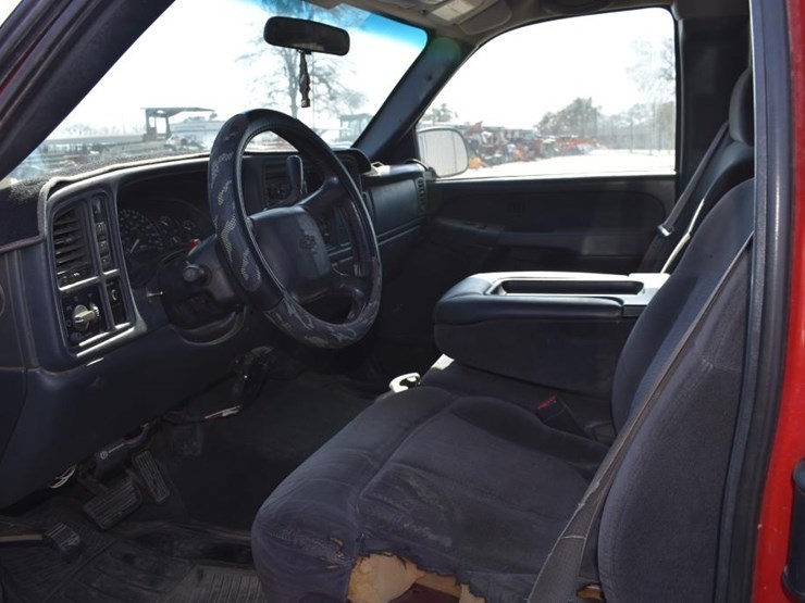 2001-chevrolet-2500-image-11