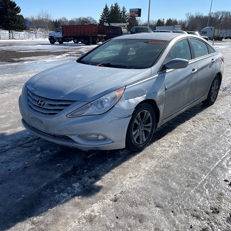 #1519 • 2013 Honda Sonata (Has MN Prior Salvage Title)