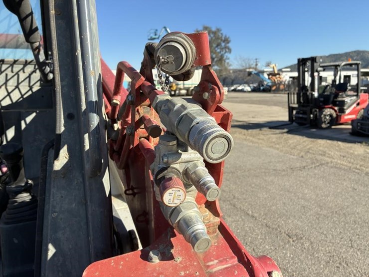 2020-takeuchi-tl10v2-image-9