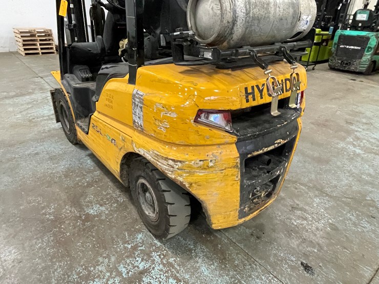 2021-hyundai-25l-9a-image-18